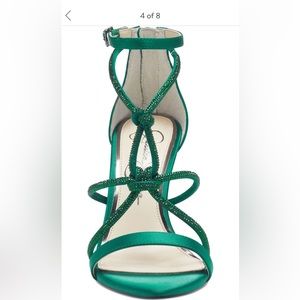 New never used. Green emerald. Color Gem green matte satin